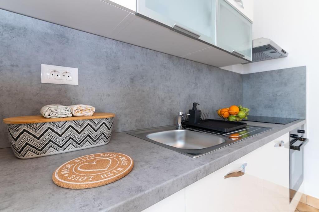 Cozy apartment "Iskra" - 3 bedrooms Zadar Buitenkant foto